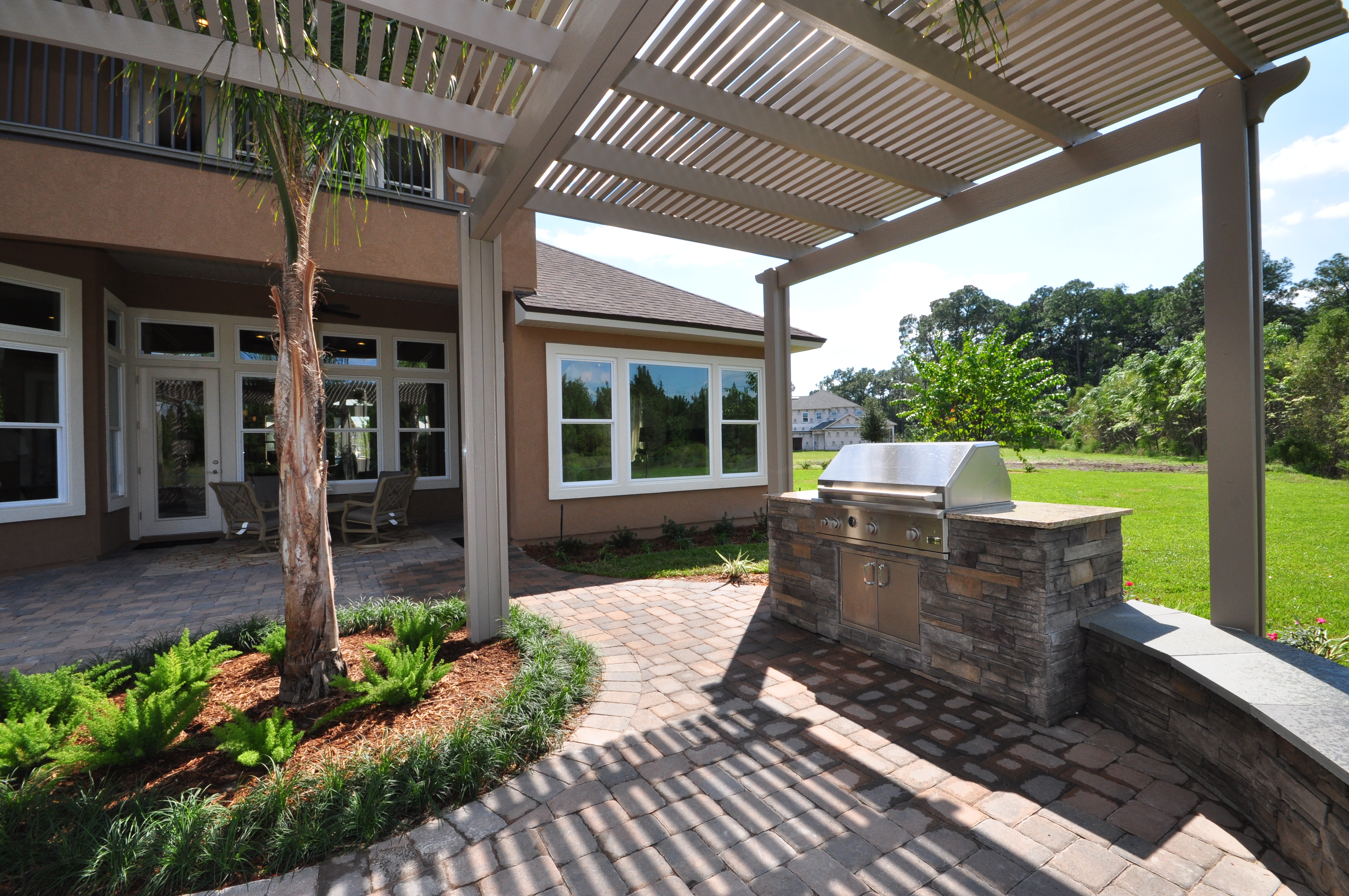 Exterior Photos